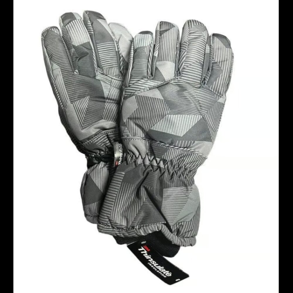 Mixed Lot of 8 Brand New Winter/Ski Gloves and Mittens